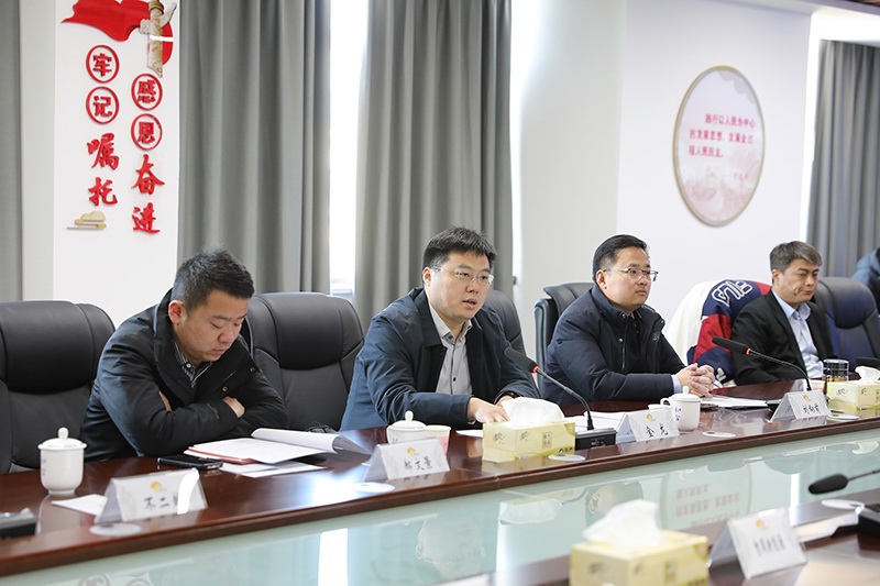 金书记在招商会上介绍了邳州产业园区规划情况